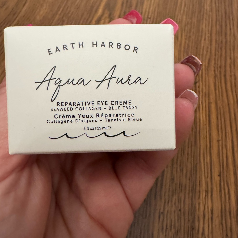 Brand new in box Aqua Aura reparative eye cream w/ seaweed collegan & blue tansy